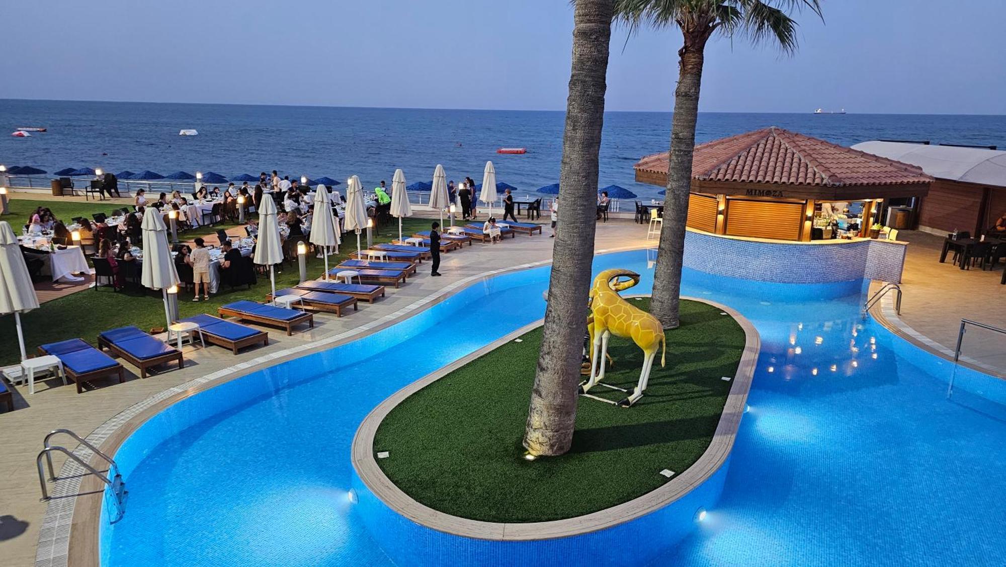 Mimoza Beach Hotel Agios Sergios Ngoại thất bức ảnh