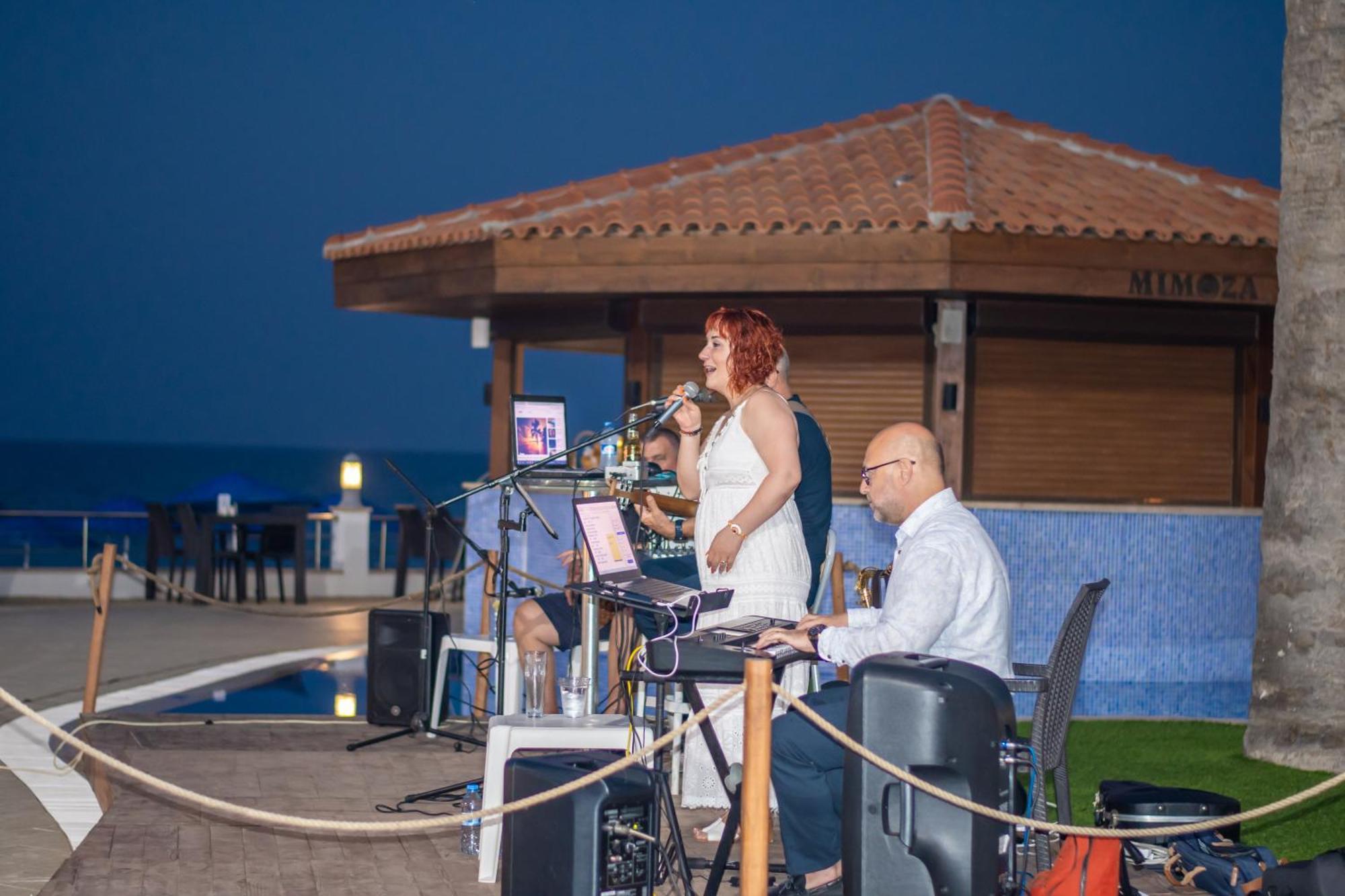 Mimoza Beach Hotel Agios Sergios Ngoại thất bức ảnh