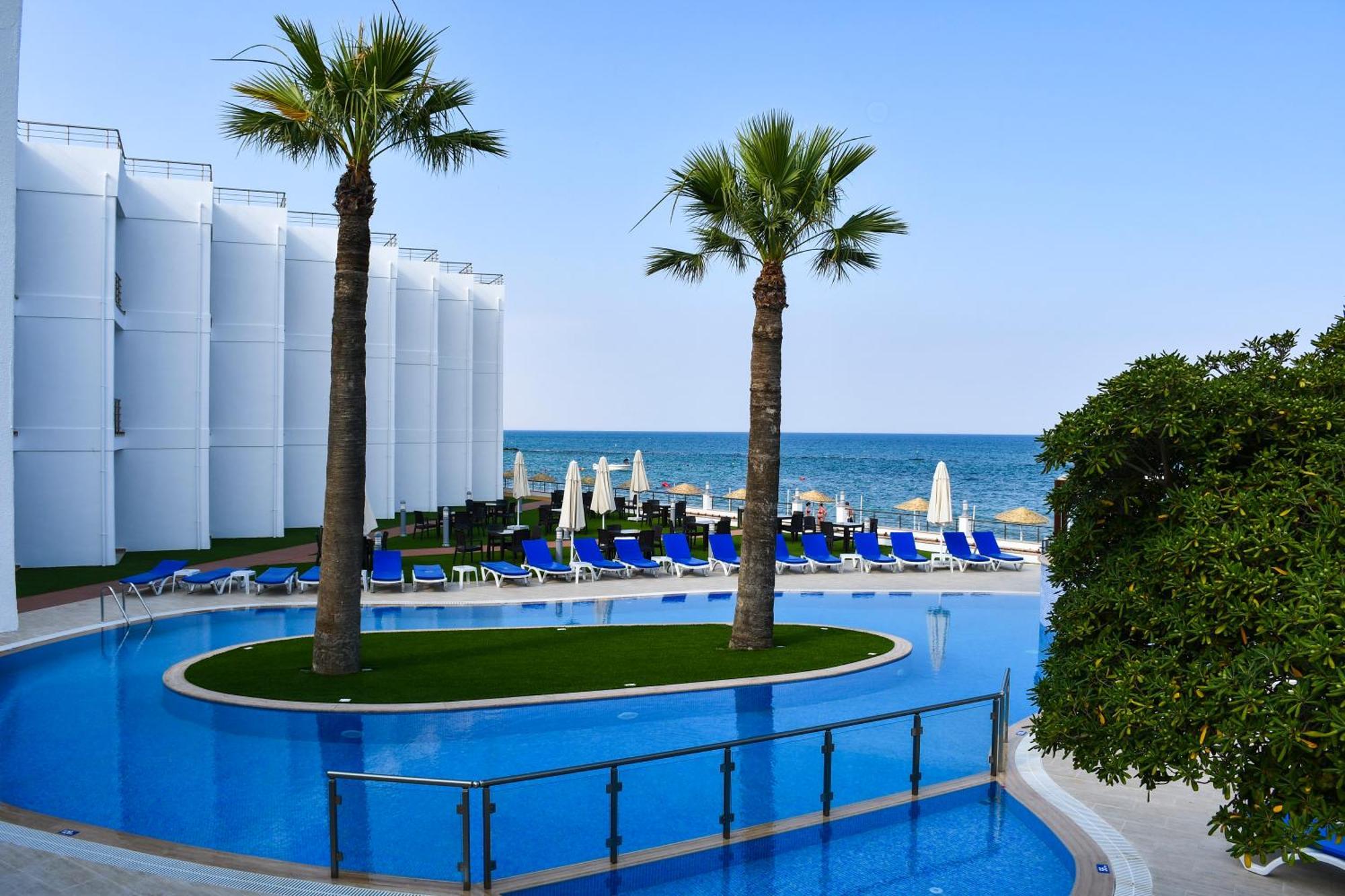 Mimoza Beach Hotel Agios Sergios Ngoại thất bức ảnh